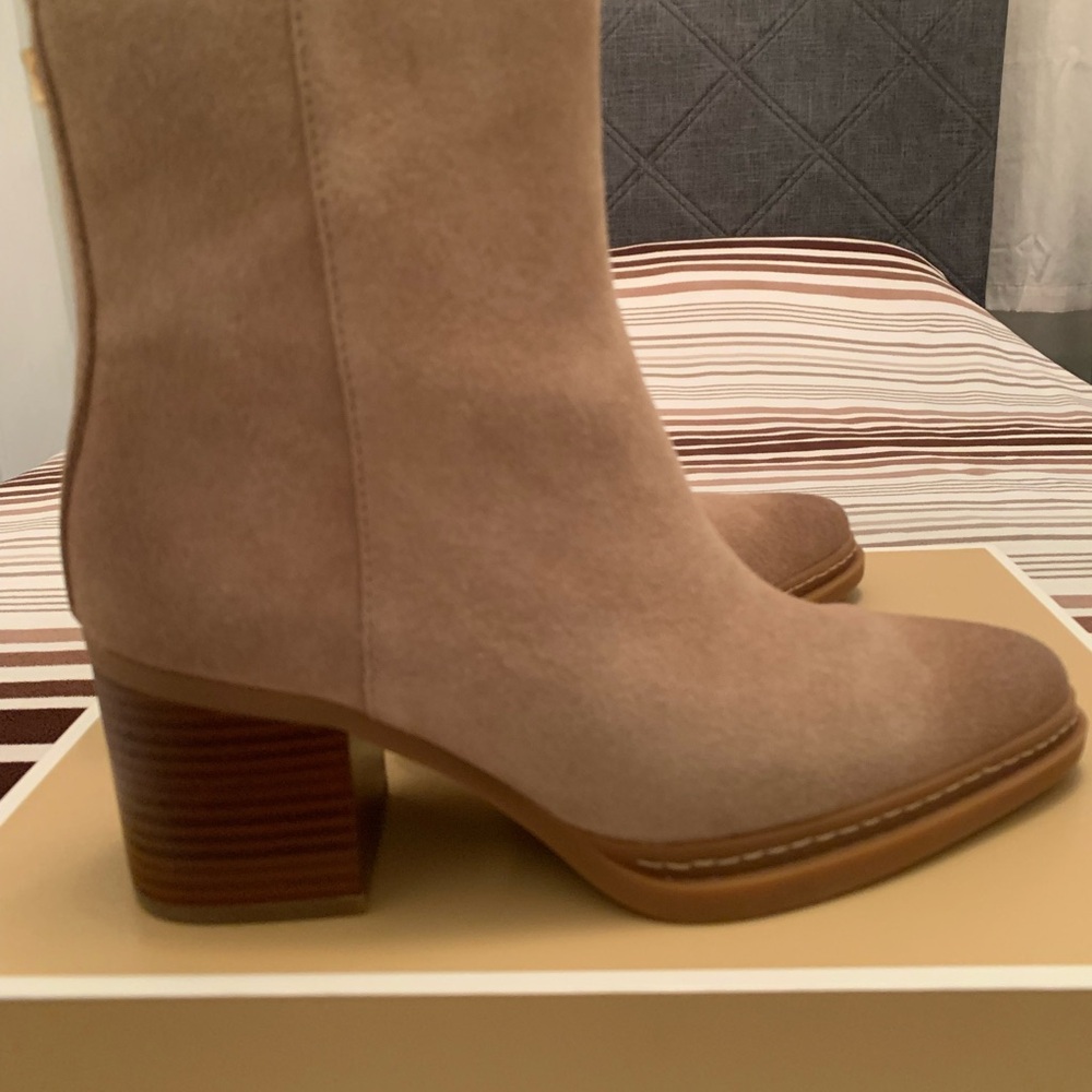 Michael Kors Lex Bootie in Brown Leather/Suede, size 5. NEW. Was $288 plus tax